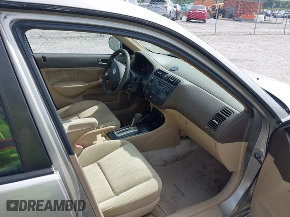 2004 Honda Civic LX with VIN 2HGES16594H601211, listed as a IAAI auction lot 42097402 with 89,572 mi miles. Bid and sale history available at carsss.com. Image 5.