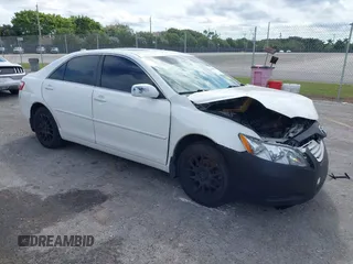 2007 Toyota Camry CE z VIN JTNBE46K473096858, wystawiony jako IAAI lot #41628707 z przebiegiem 151 987 mil mil oraz . Historia ofert i sprzedaży dostępna na DreamBid. Obrazek 1.