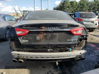 2018 Maserati Quattroporte S Q4 z VIN ZAM56YRA5J1286580, wystawiony jako Copart lot #71858884 z przebiegiem 27 339 mil mil oraz Szkoda całkowita • Salvage title. Historia ofert i sprzedaży dostępna na DreamBid. Obrazek 6.