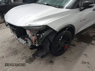 2020 Chevrolet Blazer LT с VIN 3GNKBJRS9LS624655, выставлен на аукционе IAAI как лот 41707430 с пробегом 99 335 миль миль и . История ставок и продаж доступна на DreamBid. Изображение 6.