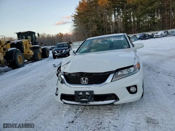2014 Honda Accord Coupe EX-L with VIN 1HGCT2B82EA002094, listed as a Copart auction lot 44059885 with 176,406 mi miles and Salvage Title. Bid and sale history available at carsss.com. Image 10.