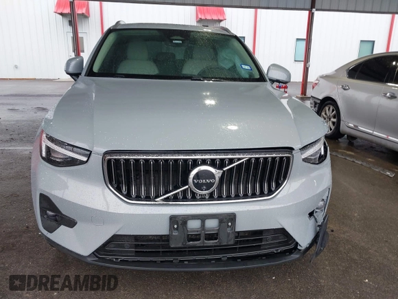 2024 Volvo XC40 с VIN YV4L12UFXR2348830, выставлен на аукционе IAAI как лот 41524099 с пробегом 26 374 миль миль и . История ставок и продаж доступна на DreamBid. Изображение 12.