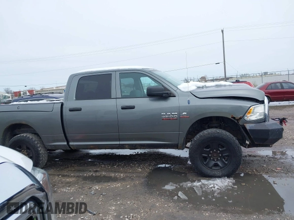 2013 Ram 2500 Tradesman с VIN 3C6UR5CL6DG549771, выставлен на аукционе IAAI как лот 41875718 с пробегом 243 458 миль миль и . История ставок и продаж доступна на DreamBid. Изображение 13.