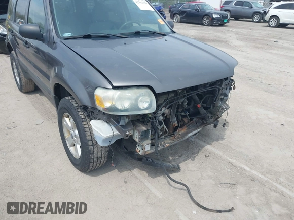 2005 Ford Escape XLT with VIN 1FMYU03115KB16214, listed as a IAAI auction lot 42113350 with 79,355 mi miles and . Bid and sale history available at DreamBid. Image 6.