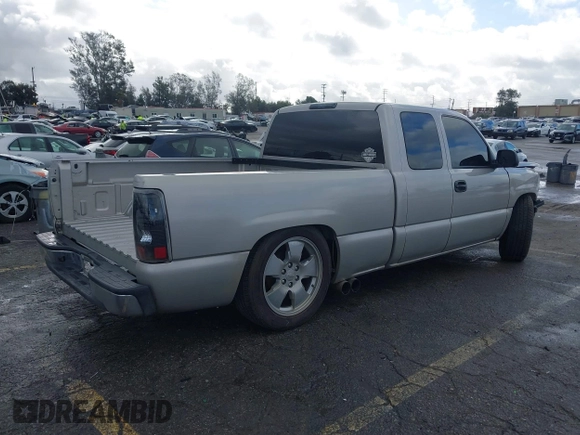 2005 Chevrolet Silverado 1500 LS with VIN 2GCEC19T651252136, listed as a IAAI auction lot 41579633 with 178,625 mi miles and . Bid and sale history available at DreamBid. Image 4.