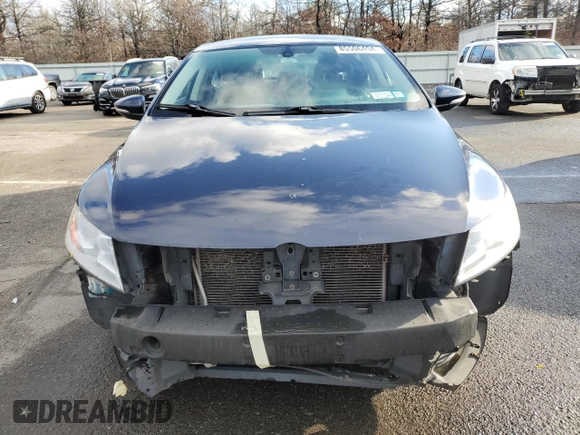 2013 Volkswagen CC Sport with VIN WVWBP7AN6DE546625, listed as a Copart auction lot 85506494 with 163,424 mi miles and Salvage Title. Bid and sale history available at carsss.com. Image 5.