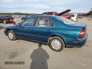 1995 Honda Accord LX with VIN 1HGCD5630SA067857, listed as a Copart auction lot 78328544 with 79,492 mi miles and Clean Title. Bid and sale history available at carsss.com. Image 2.