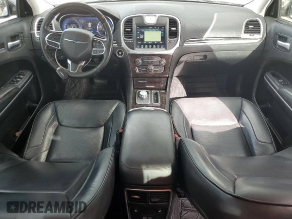 2019 Chrysler 300 Limited with VIN 2C3CCAKG6KH578031, listed as a Copart auction lot 71211053 with 91,428 mi miles and Salvage Title. Bid and sale history available at carsss.com. Image 8.