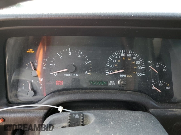 2000 Jeep Cherokee Limited with VIN 1J4FF68S4YL260990, listed as a Copart auction lot 70560674 with 265,934 mi miles and Non Repairable. Bid and sale history available at carsss.com. Image 9.