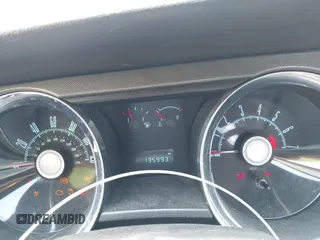 2010 Ford Mustang V6 с VIN 1ZVBP8ANXA5176164, выставлен на аукционе IAAI как лот 42217134 с пробегом 135 993 миль миль и . История ставок и продаж доступна на DreamBid. Изображение 7.