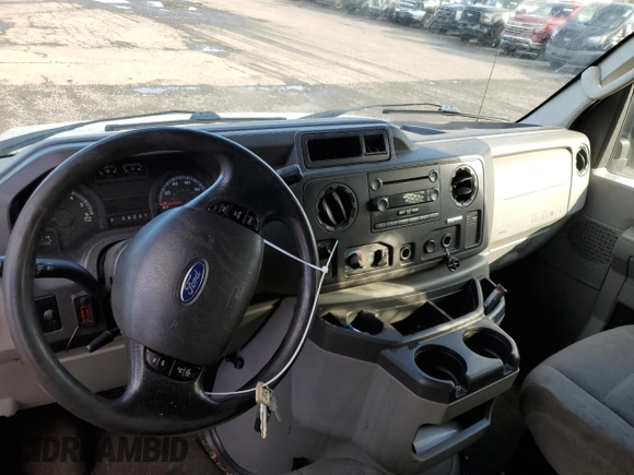 2010 Ford Econoline Cargo Commercial с VIN 1FTNS2EW0ADA63179, выставлен на аукционе Copart как лот 76783934 с пробегом 352 353 миль миль и Чистый • Clean title. История ставок и продаж доступна на DreamBid. Изображение 8.