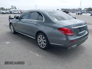 2018 Mercedes-Benz E-Class E 300 with VIN WDDZF4JB3JA409950, listed as a IAAI auction lot 42032598 with 44,381 mi miles. Bid and sale history available at carsss.com. Image 3.