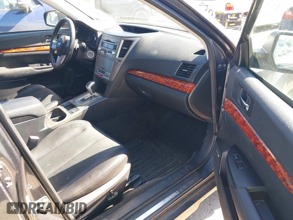 2011 Subaru Outback Limited Power Moon с VIN 4S4BRDKC9B2426902, выставлен на аукционе IAAI как лот 42431912 с пробегом 94 948 миль миль и . История ставок и продаж доступна на DreamBid. Изображение 5.