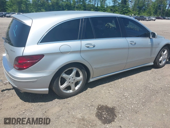 2009 Mercedes-Benz R 3.0L with VIN 4JGCB25E69A095867, listed as a IAAI auction lot 42422686 with Not provided miles and . Bid and sale history available at DreamBid. Image 4.