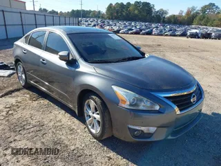 2015 Nissan Altima SL with VIN 1N4AL3AP0FN407679, listed as a IAAI auction lot 40909974 with 129,597 mi miles and . Bid and sale history available at carsss.com. Image 1.
