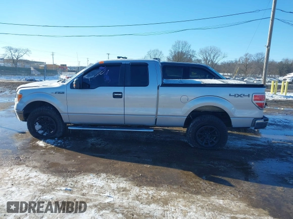 2013 Ford F-150 XL z VIN 1FTFX1EF6DFA27764, wystawiony jako IAAI lot #41255211 z przebiegiem 169 682 mil mil oraz . Historia ofert i sprzedaży dostępna na DreamBid. Obrazek 14.
