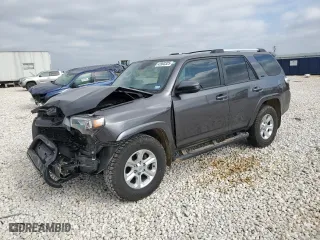 2022 Toyota 4Runner SR5 with VIN JTEEU5JR0N5256309, listed as a Copart auction lot 43903325 with 95,934 mi miles and Salvage Title. Bid and sale history available at carsss.com. Image 1.
