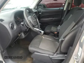 2014 Jeep Patriot Sport с VIN 1C4NJPBA5ED551767, выставлен на аукционе Copart как лот 61045035 с пробегом 154 705 миль миль и Списание • Salvage title. История ставок и продаж доступна на DreamBid. Изображение 7.