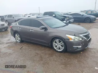 2014 Nissan Altima SL with VIN 1N4BL3AP2EC405401, listed as a IAAI auction lot 41891503 with 184,089 mi miles and . Bid and sale history available at DreamBid. Image 1.