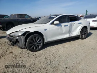 2013 Tesla Model S Performance с VIN 5YJSA1DP1DFP20689, выставлен на аукционе Copart как лот 63685765 с пробегом 218 610 миль миль и Списание • Salvage title. История ставок и продаж доступна на DreamBid. Изображение 1.