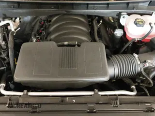 2025 GMC Yukon z VIN 1GKS2CRL7SR104621, wystawiony jako IAAI lot #42235783 z przebiegiem 2 211 mil mil oraz . Historia ofert i sprzedaży dostępna na DreamBid. Obrazek 19.