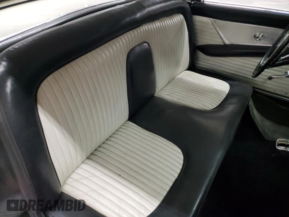 1956 Ford Thunderbird с VIN P6FH207435, выставлен на аукционе Copart как лот 46185885 с пробегом 15 314 миль миль и Чистый • Clean title. История ставок и продаж доступна на DreamBid. Изображение 10.