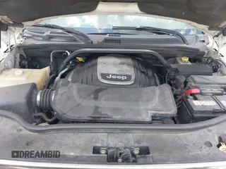 2008 Jeep Commander Limited z VIN 1J8HG58248C211318, wystawiony jako IAAI lot #42501353 z przebiegiem 215 049 mil mil oraz . Historia ofert i sprzedaży dostępna na DreamBid. Obrazek 10.