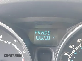 2018 Ford Fiesta SE z VIN 3FADP4BJ0JM139172, wystawiony jako IAAI lot #41212242 z przebiegiem 160 238 mil mil oraz . Historia ofert i sprzedaży dostępna na DreamBid. Obrazek 16.