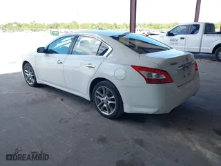 2010 Nissan Maxima 3.5 SV with VIN 1N4AA5AP7AC831432, listed as a IAAI auction lot 41967258 with 180,822 mi miles. Bid and sale history available at carsss.com. Image 3.