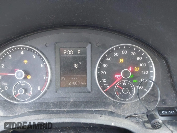 2010 Volkswagen Jetta Limited Edition with VIN 3VWRX7AJ9AM018530, listed as a IAAI auction lot 42389950 with 218,071 mi miles and . Bid and sale history available at DreamBid. Image 7.