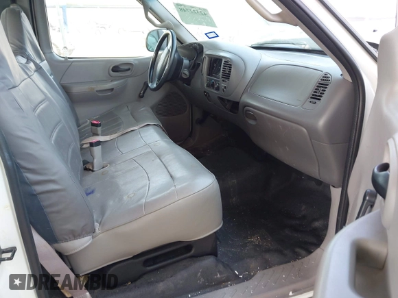 2000 Ford F-150 XL with VIN 1FTRF17W6YNB76149, listed as a IAAI auction lot 42322748 with 166,334 mi miles and . Bid and sale history available at DreamBid. Image 5.