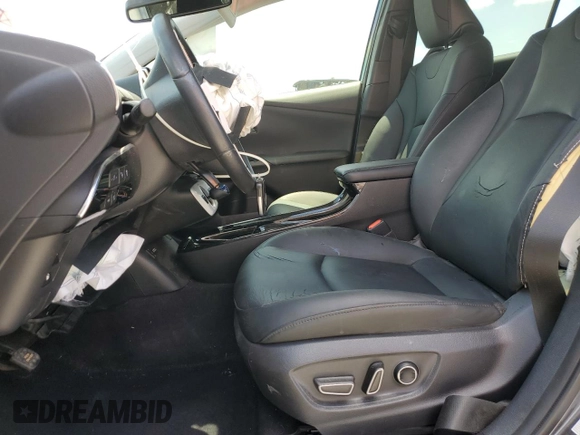 2017 Toyota Prius Plus with VIN JTDKARFP3H3010515, listed as a Copart auction lot 53185075 with 61,324 mi miles and Salvage Title. Bid and sale history available at DreamBid. Image 7.