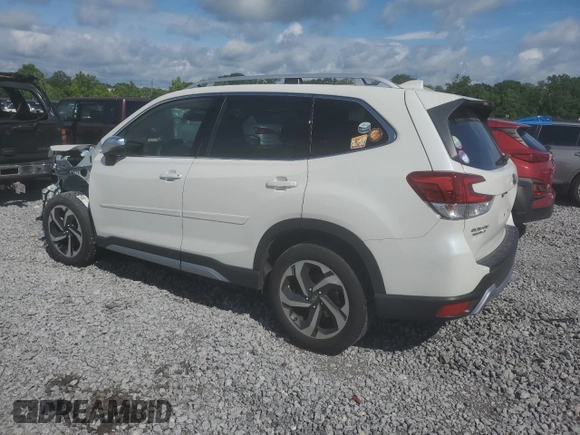 2022 Subaru Forester Touring with VIN JF2SKARC6NH530599, listed as a Copart auction lot 55278035 with 12,118 mi miles and Salvage title. Bid and sale history available at DreamBid. Image 2.
