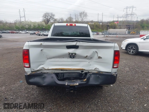2022 Ram 1500 Tradesman z VIN 3C6JR6DG4NG330058, wystawiony jako IAAI lot #41903518 z przebiegiem 41 210 mil mil oraz . Historia ofert i sprzedaży dostępna na DreamBid. Obrazek 16.
