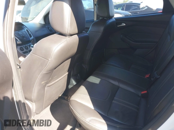 2014 Ford Focus SE with VIN 1FADP3K24EL314209, listed as a IAAI auction lot 42026038 with 167,297 mi miles. Bid and sale history available at carsss.com. Image 8.