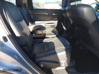 2014 Toyota Highlander Limited with VIN 5TDDKRFH9ES047643, listed as a IAAI auction lot 41427770 with 120,935 mi miles. Bid and sale history available at carsss.com. Image 8.
