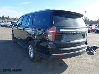 2024 Chevrolet Suburban LT with VIN 1GNSKCKD8RR270713, listed as a IAAI auction lot 41729257 with 18,096 mi miles. Bid and sale history available at carsss.com. Image 3.