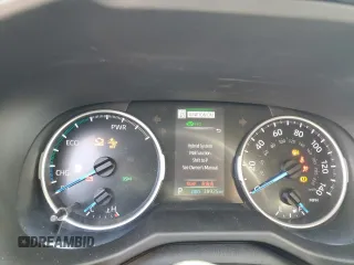 2022 Toyota RAV4 Hybrid XLE Premium with VIN 4T3B6RFV5NU084690, listed as a Copart auction lot 61301965 with 38,925 mi miles and Salvage title. Bid and sale history available at DreamBid. Image 9.