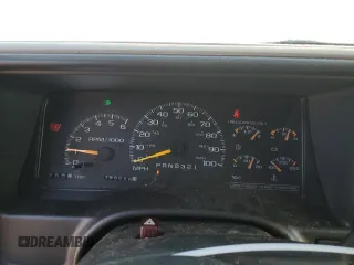 1999 GMC Suburban with VIN 3GKEC16R4XG545069, listed as a Copart auction lot 88541575 with 195,829 mi miles and Salvage Title. Bid and sale history available at carsss.com. Image 9.
