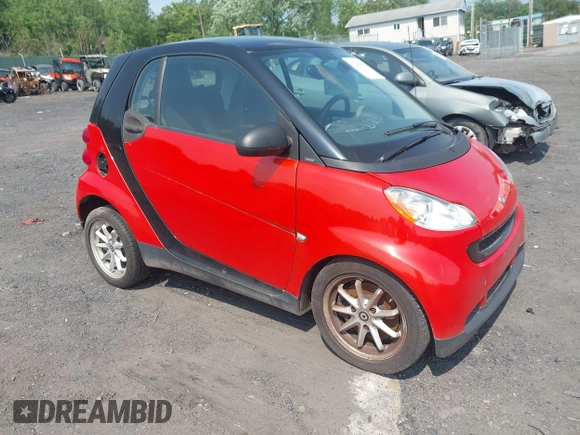 2008 Smart fortwo Pure с VIN WMEEJ31X78K207633, выставлен на аукционе IAAI как лот 42496970 с пробегом 171 828 миль миль и . История ставок и продаж доступна на DreamBid. Изображение 1.