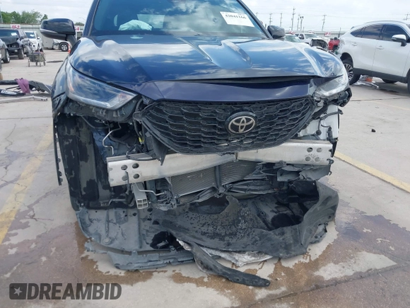 2022 Toyota Highlander XSE z VIN 5TDLZRAHXNS132750, wystawiony jako IAAI lot #42041166 z przebiegiem 39 793 mil mil oraz . Historia ofert i sprzedaży dostępna na DreamBid. Obrazek 18.