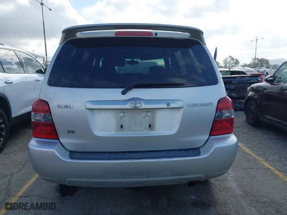 2005 Toyota Highlander with VIN JTEDP21A750053653, listed as a IAAI auction lot 41902774 with 172,421 mi miles. Bid and sale history available at carsss.com. Image 13.