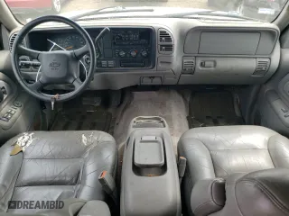 1999 Chevrolet Suburban with VIN 1GNFK16RXXJ458740, listed as a Copart auction lot 65869174 with 200,965 mi miles and Clean Title. Bid and sale history available at carsss.com. Image 8.