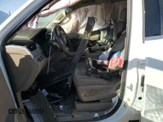 2015 GMC Yukon SLT z VIN 1GKS2BKC9FR539411, wystawiony jako Copart lot #48336835 z przebiegiem 176 994 mil mil oraz Szkoda całkowita • Salvage title. Historia ofert i sprzedaży dostępna na DreamBid. Obrazek 7.