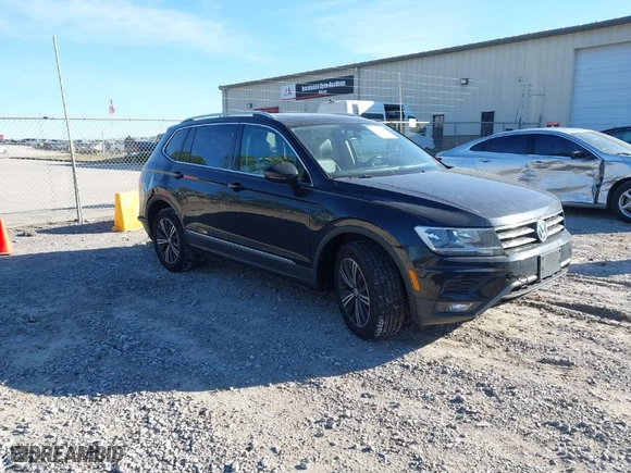 2018 Volkswagen Tiguan SEL with VIN 3VV2B7AXXJM076428, listed as a IAAI auction lot 41691637 with 89,441 mi miles. Bid and sale history available at carsss.com. Image 1.