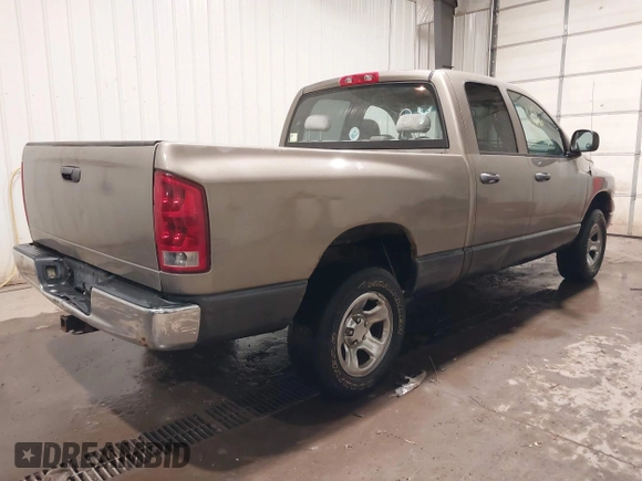 2004 Dodge 1500 SLT with VIN 1D7HU18D54S775981, listed as a IAAI auction lot 41397960 with 173,726 mi miles and . Bid and sale history available at DreamBid. Image 4.