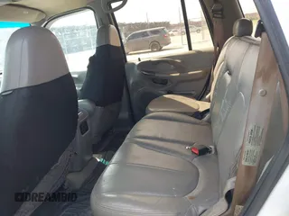 1997 Ford Expedition XLT z VIN 1FMEU17L3VLA88544, wystawiony jako IAAI lot #42015602 z przebiegiem 272 124 mil mil oraz . Historia ofert i sprzedaży dostępna na DreamBid. Obrazek 8.