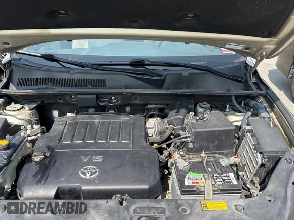 2008 Toyota RAV4 с VIN JTMBK33V585068272, выставлен на аукционе Copart как лот 59519525 с пробегом 176 936 миль миль и Чистый • Clean title. История ставок и продаж доступна на DreamBid. Изображение 7.