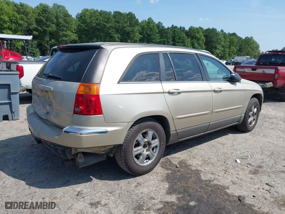 2005 Chrysler Pacifica Touring with VIN 2C4GM68435R386939, listed as a IAAI auction lot 40044825 with 302,984 mi miles. Bid and sale history available at carsss.com. Image 4.