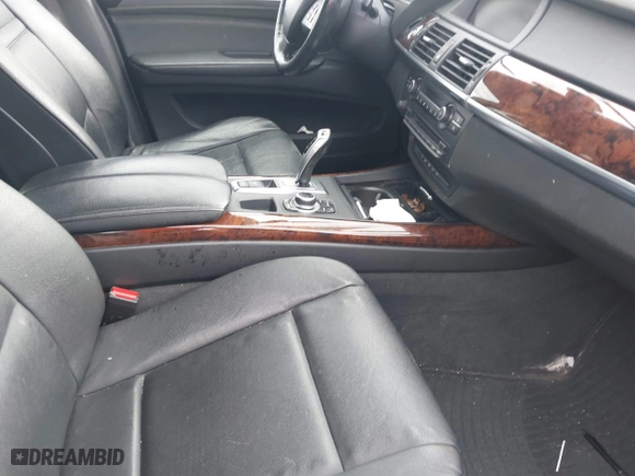 2011 BMW X5 35i with VIN 5UXZV4C59BL415034, listed as a IAAI auction lot 40969149 with 108,468 mi miles. Bid and sale history available at carsss.com. Image 5.